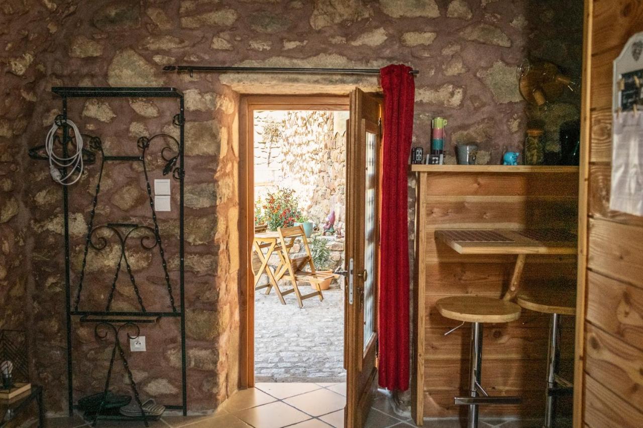 Bed and Breakfast le Donjon de la Reine Margot Beaumont  Exterior foto