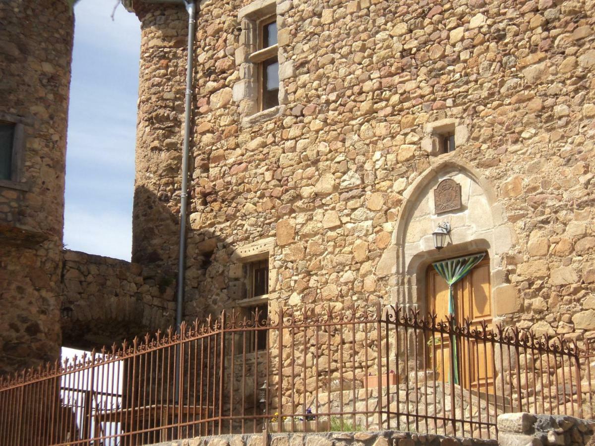 Bed and Breakfast le Donjon de la Reine Margot Beaumont  Exterior foto